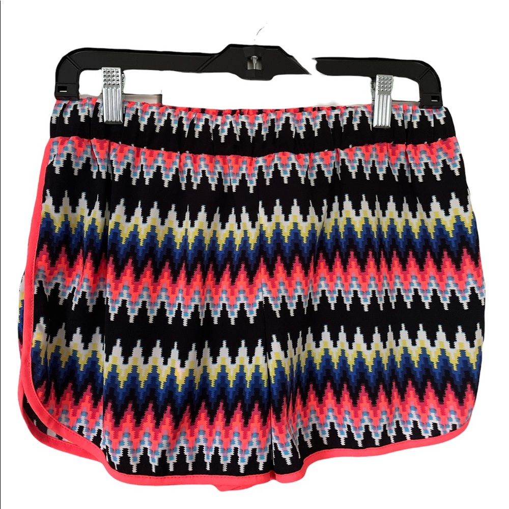 Lovely Day Shorts. Black Multi-colored. Size Large